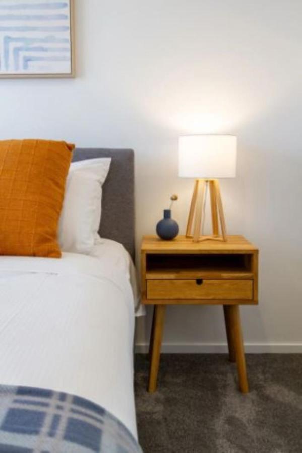 Serenity In The Centre: 2 Bed 2 Bath Christchurch Bagian luar foto